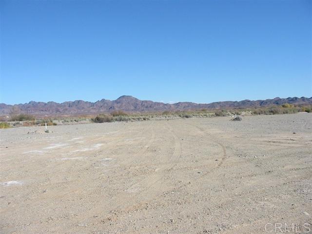 2666 Rio Vista Way Winterhaven, CA 92283 - Photo 4 of 14 a view of lake and mountain view