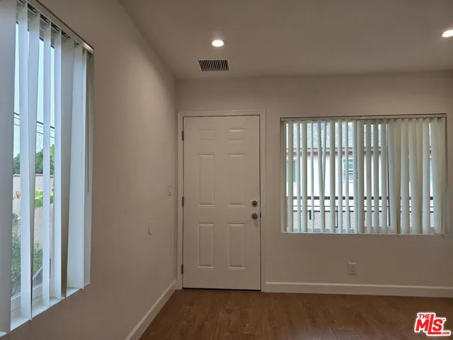 $2,190 | 415 Fischer Street, Unit F, Glendale, CA 91205