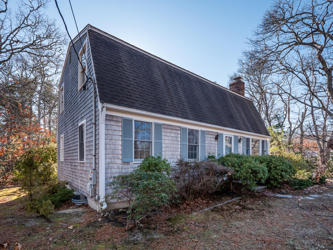 70 Epanow Road Eastham, MA 02642 - Photo 3 of 40 70 Epanow Rd Eastham-38