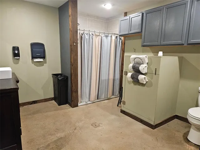 $1,800,000 | 13597 County Road 35, Tyler, TX 75706