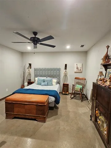 $1,800,000 | 13597 County Road 35, Tyler, TX 75706