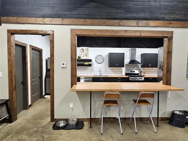 $1,800,000 | 13597 County Road 35, Tyler, TX 75706