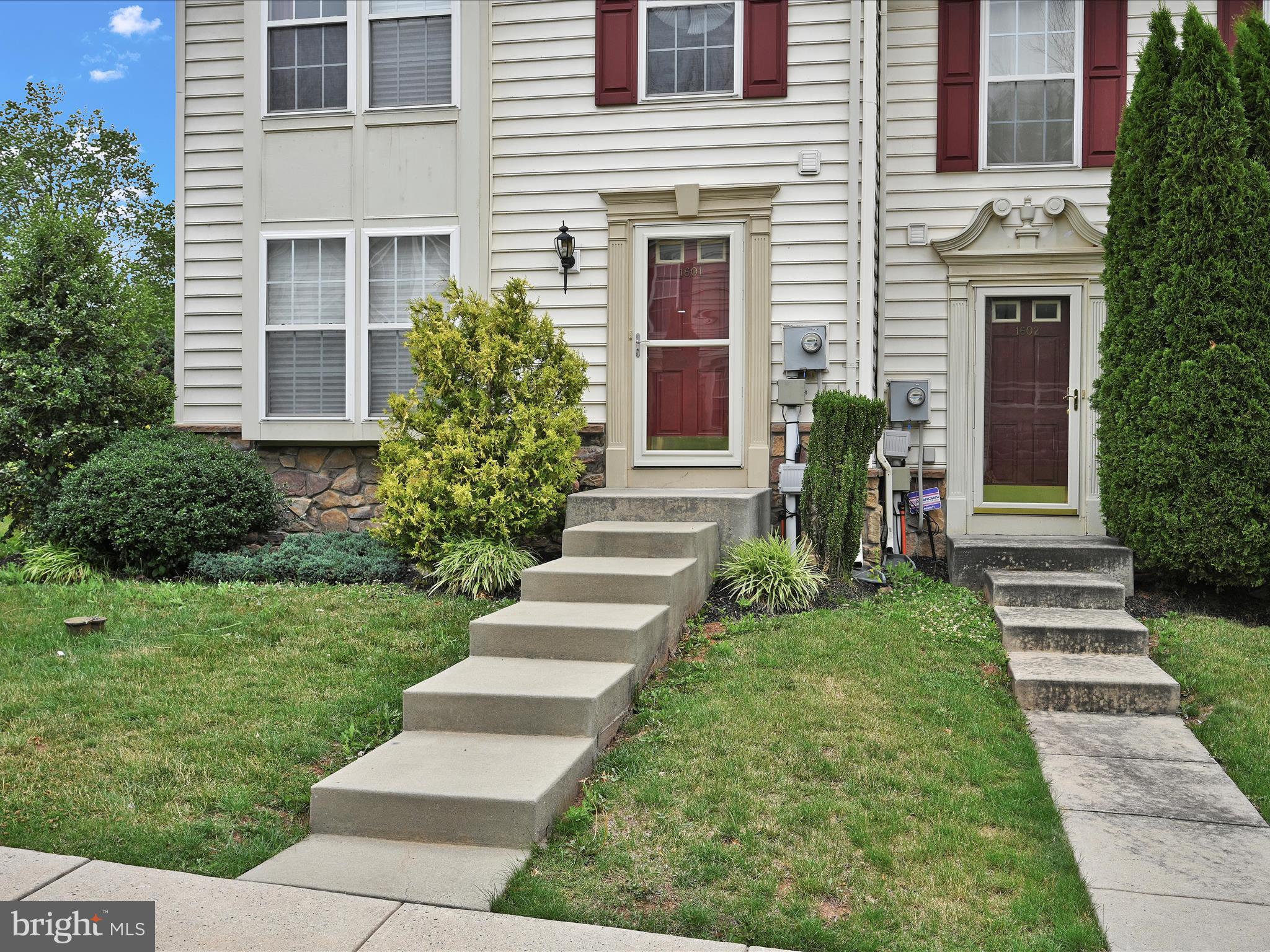 1601 Orchard View Road Reading, PA 19606 - Photo 3 of 27 front