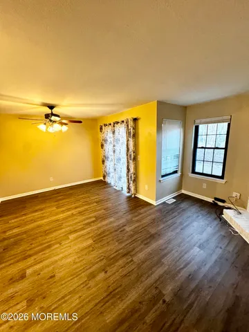 $2,850 | 905 Arlington Drive, Toms River, NJ 08755