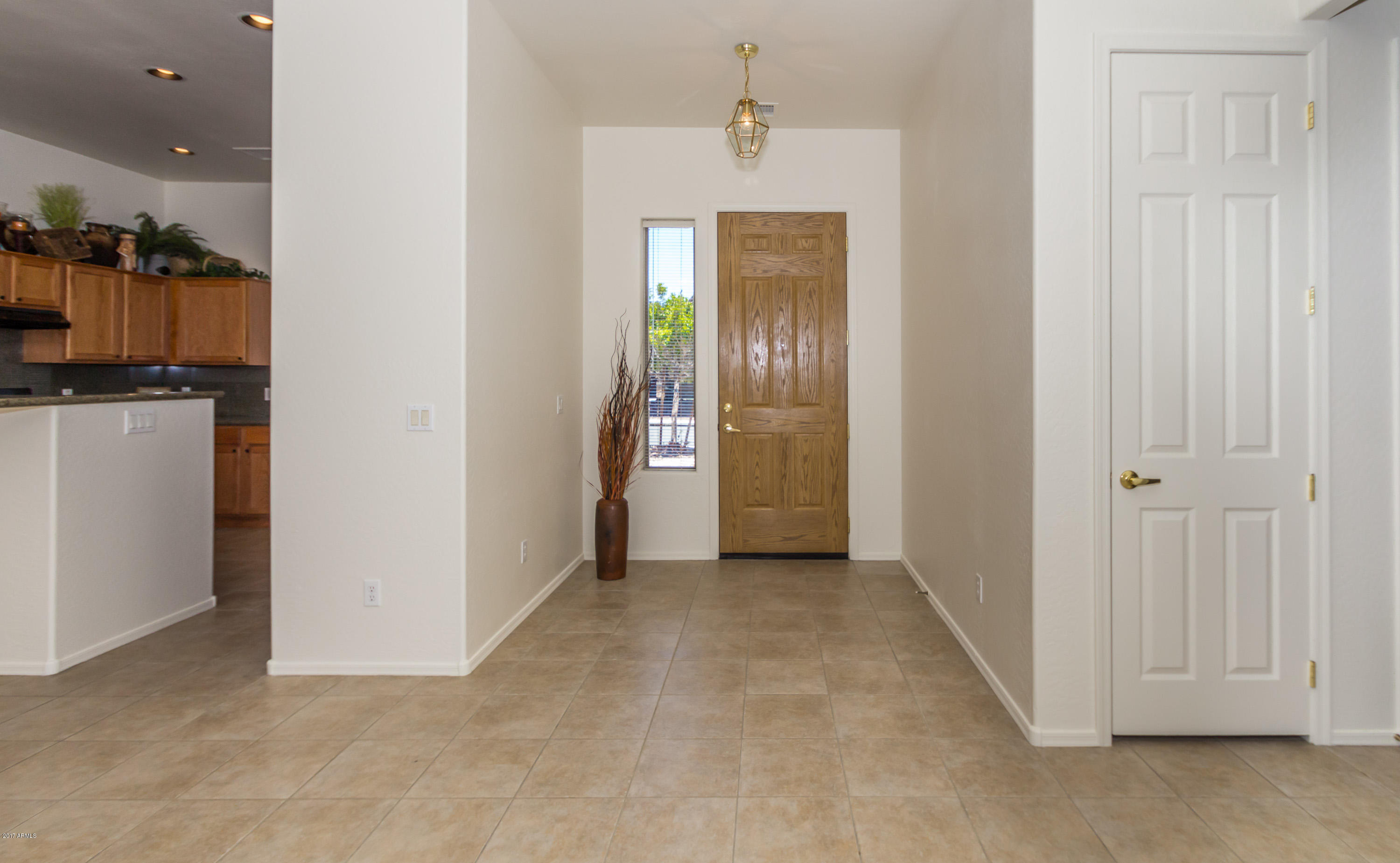 4789 Edgemont Road Prescott Valley, AZ 86314 - Photo 2 of 24 Foyer