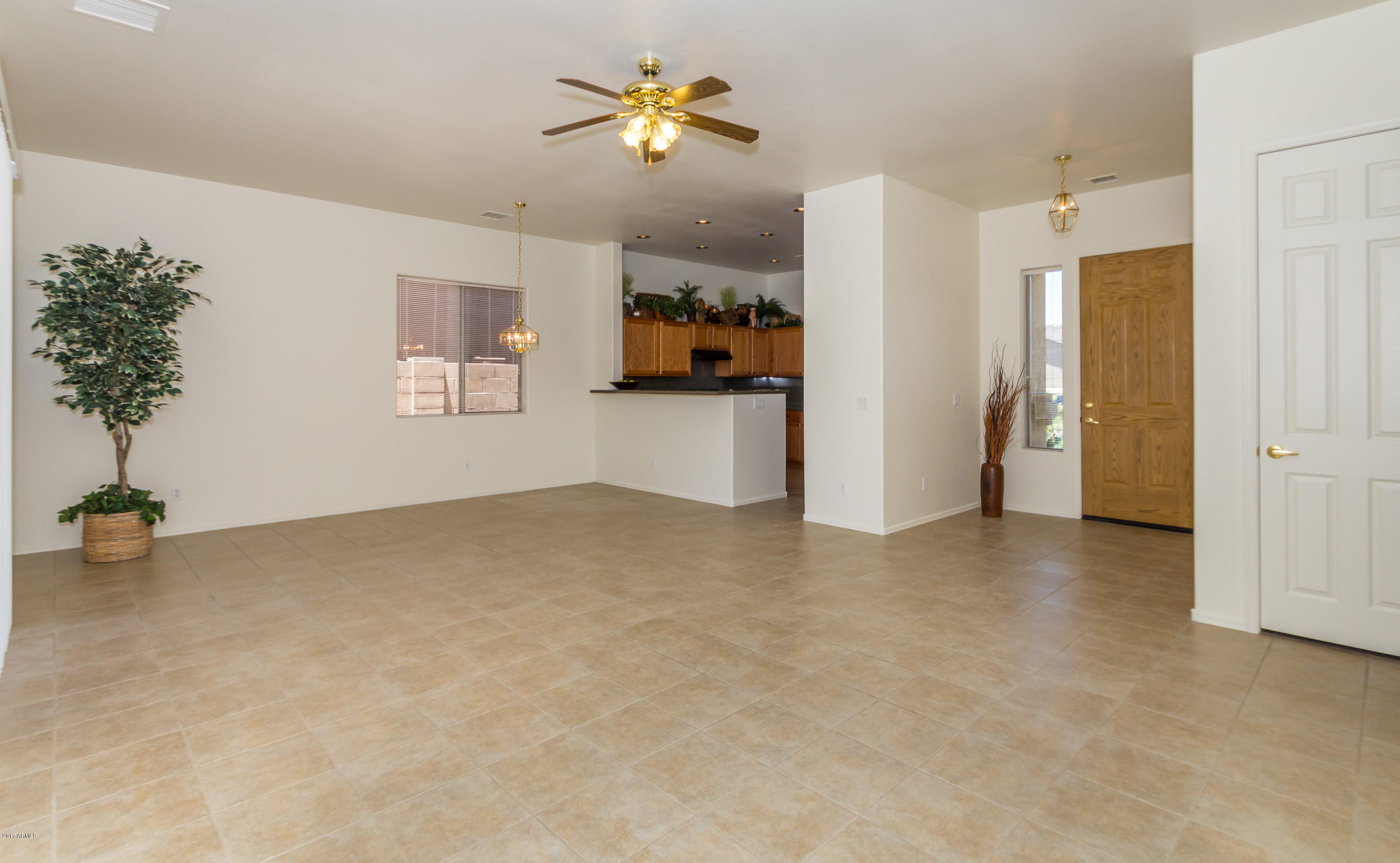 4789 Edgemont Road Prescott Valley, AZ 86314 - Photo 3 of 24 Great Room