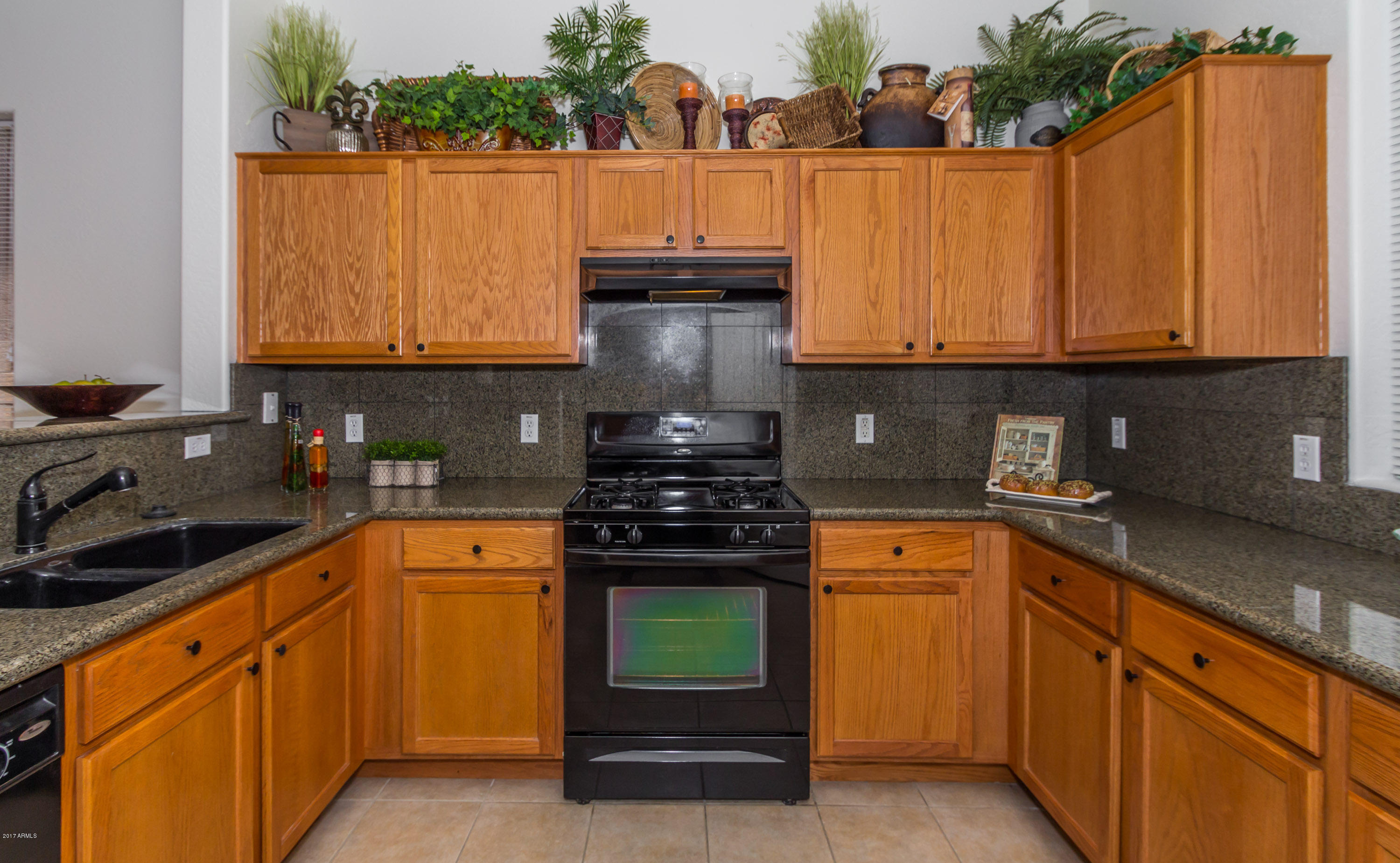 4789 Edgemont Road Prescott Valley, AZ 86314 - Photo 7 of 24 Granite Kitchen