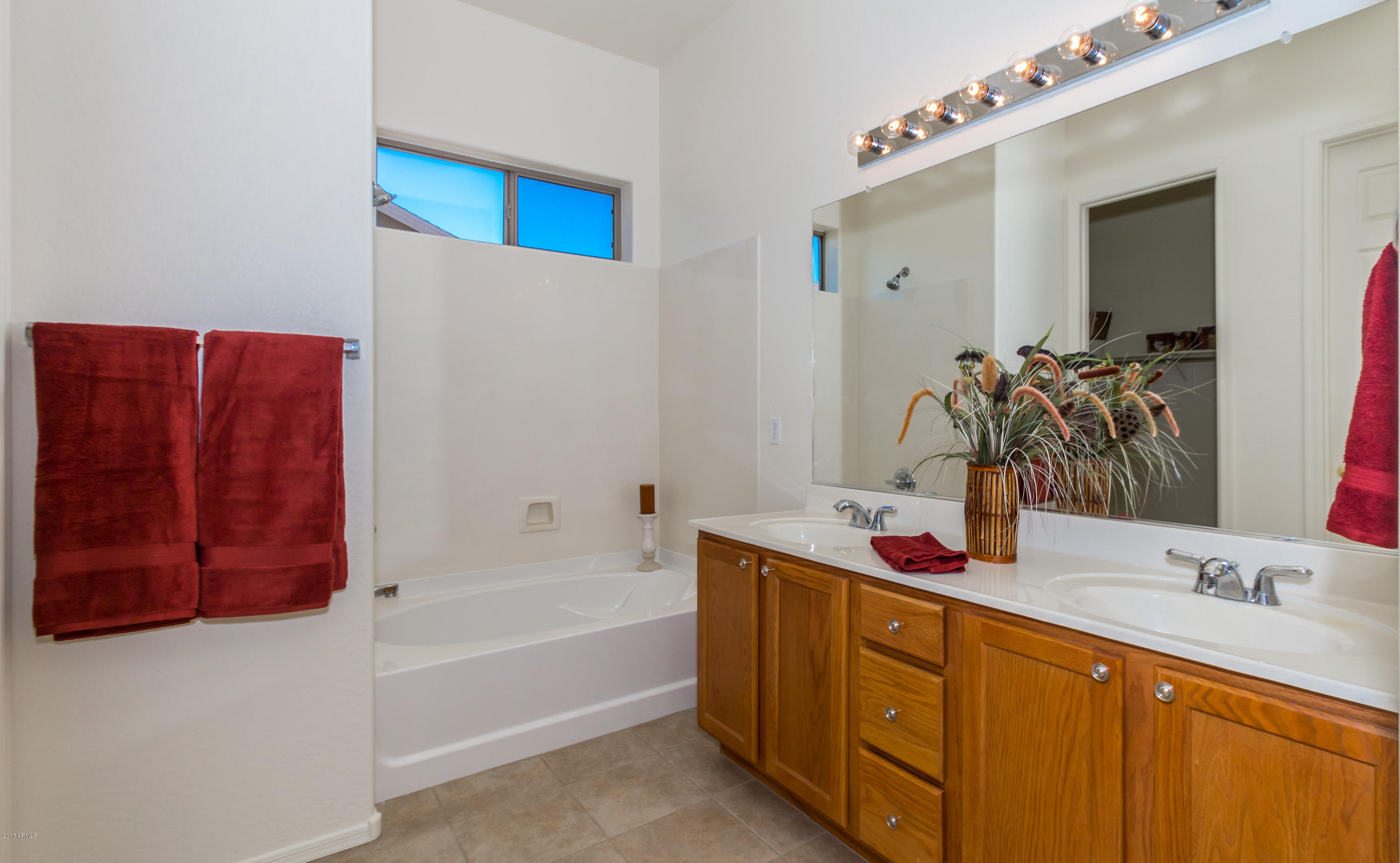 4789 Edgemont Road Prescott Valley, AZ 86314 - Photo 10 of 24 Master Bathroom