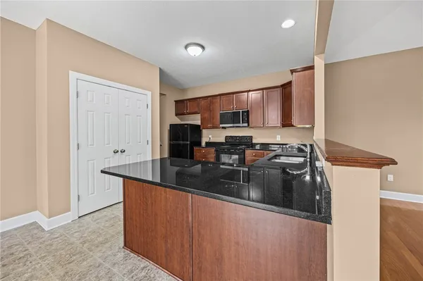 $349,900 | 506 Audubon Trail, Irondequoit, NY 14622