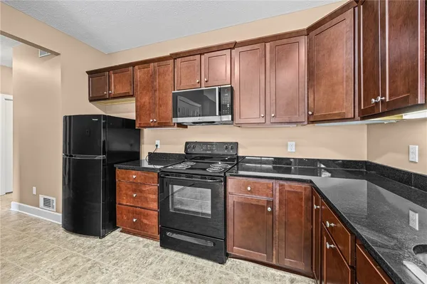 $349,900 | 506 Audubon Trail, Irondequoit, NY 14622