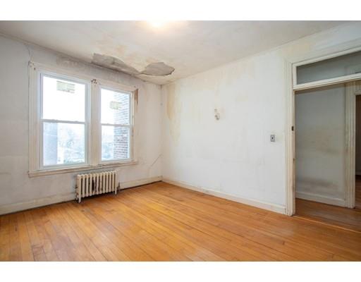 19 Wallingford Road Boston, MA 02135 - Photo 17 of 24 Gallery Image 17