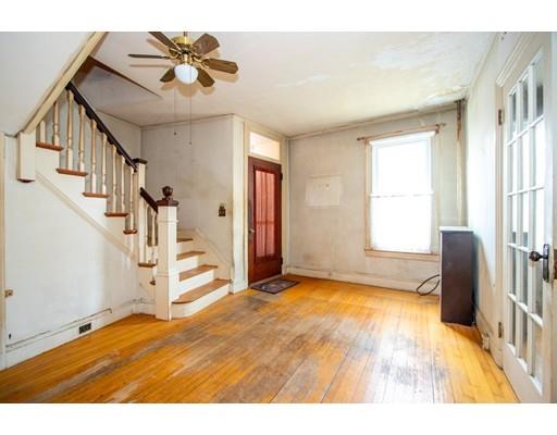 19 Wallingford Road Boston, MA 02135 - Photo 4 of 24 Gallery Image 4