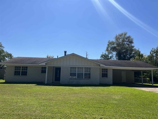 3810 Lisa Street Alexandria, LA 71302 - Photo 1 of 15