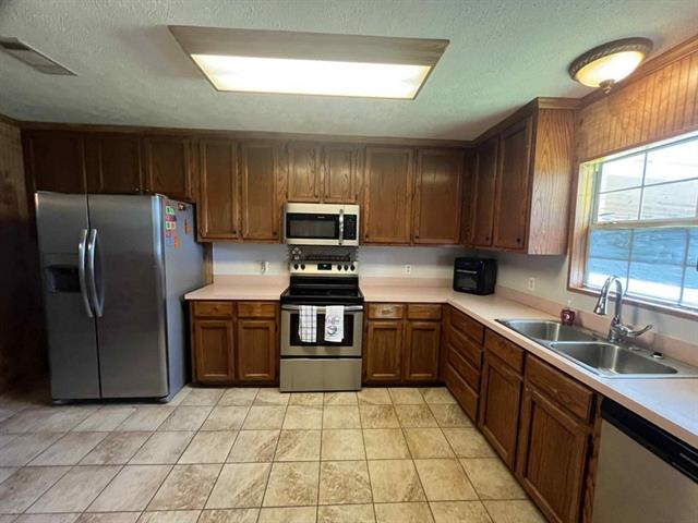 3810 Lisa Street Alexandria, LA 71302 - Photo 2 of 15