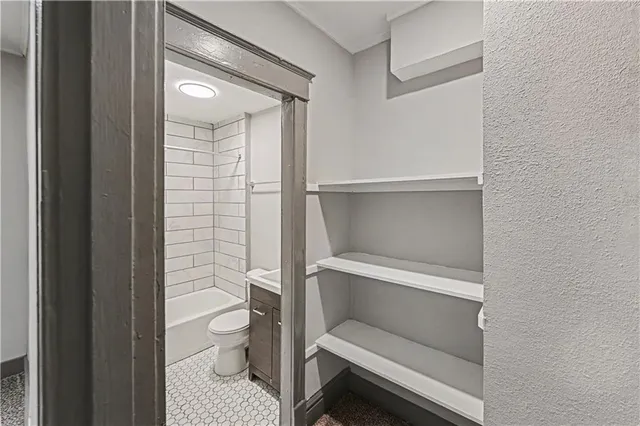 $1,875,000 | 3227 Central Street, Kansas City, MO 64111