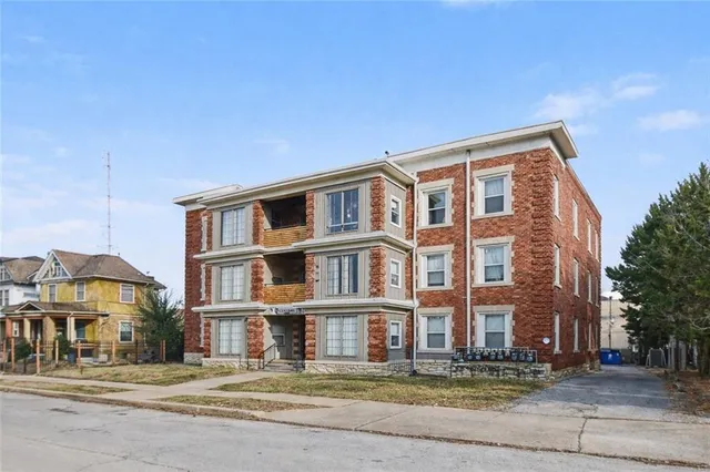 $1,875,000 | 3227 Central Street, Kansas City, MO 64111