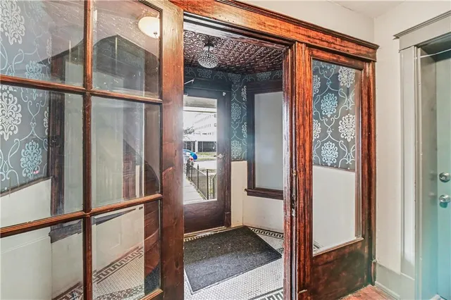 $1,875,000 | 3227 Central Street, Kansas City, MO 64111