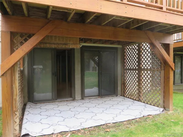 $345,000 | 5909 Chelsea Cove North, Hopewell Junction, NY 12533
