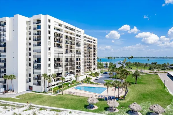 $6,500 | 1460 Gulf Boulevard, Unit 1205, Clearwater Beach, FL 33767