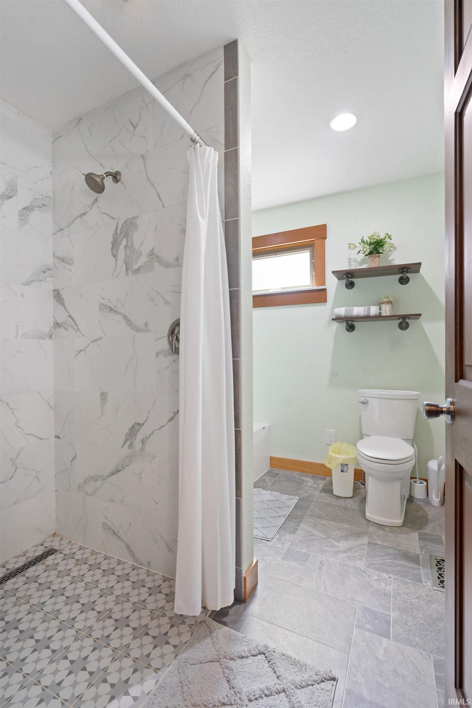 2014 Fords Court Rochester, IN 46975 - Photo 23 of 36