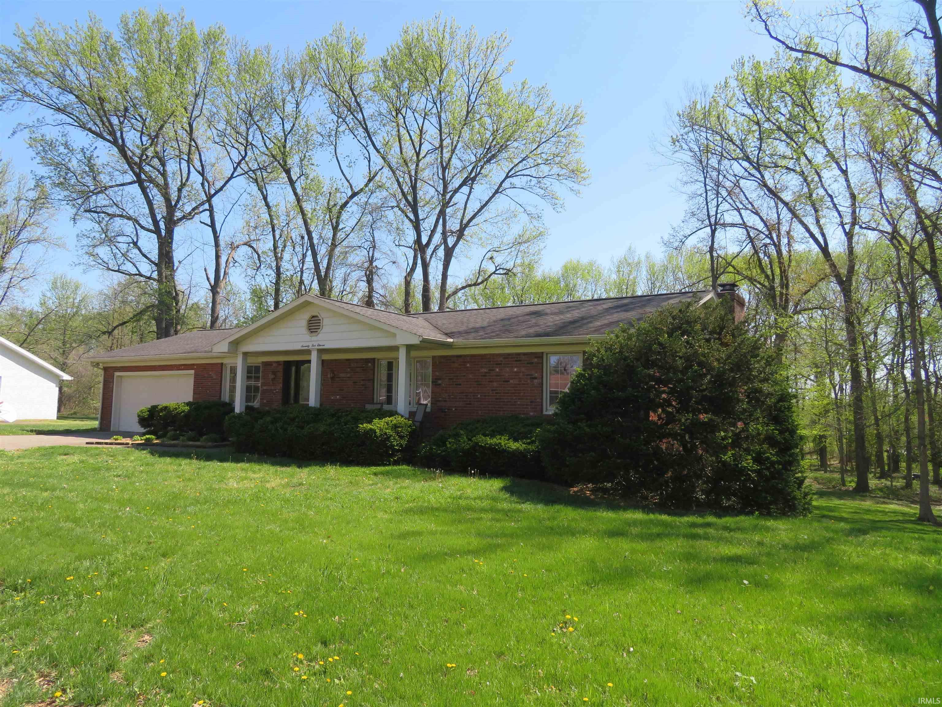 7511 Meadow Lane Newburgh, IN 47630 - Photo 2 of 34