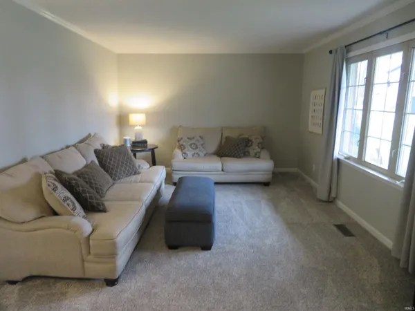$390,000 | 7511 Meadow Lane, Newburgh, IN 47630