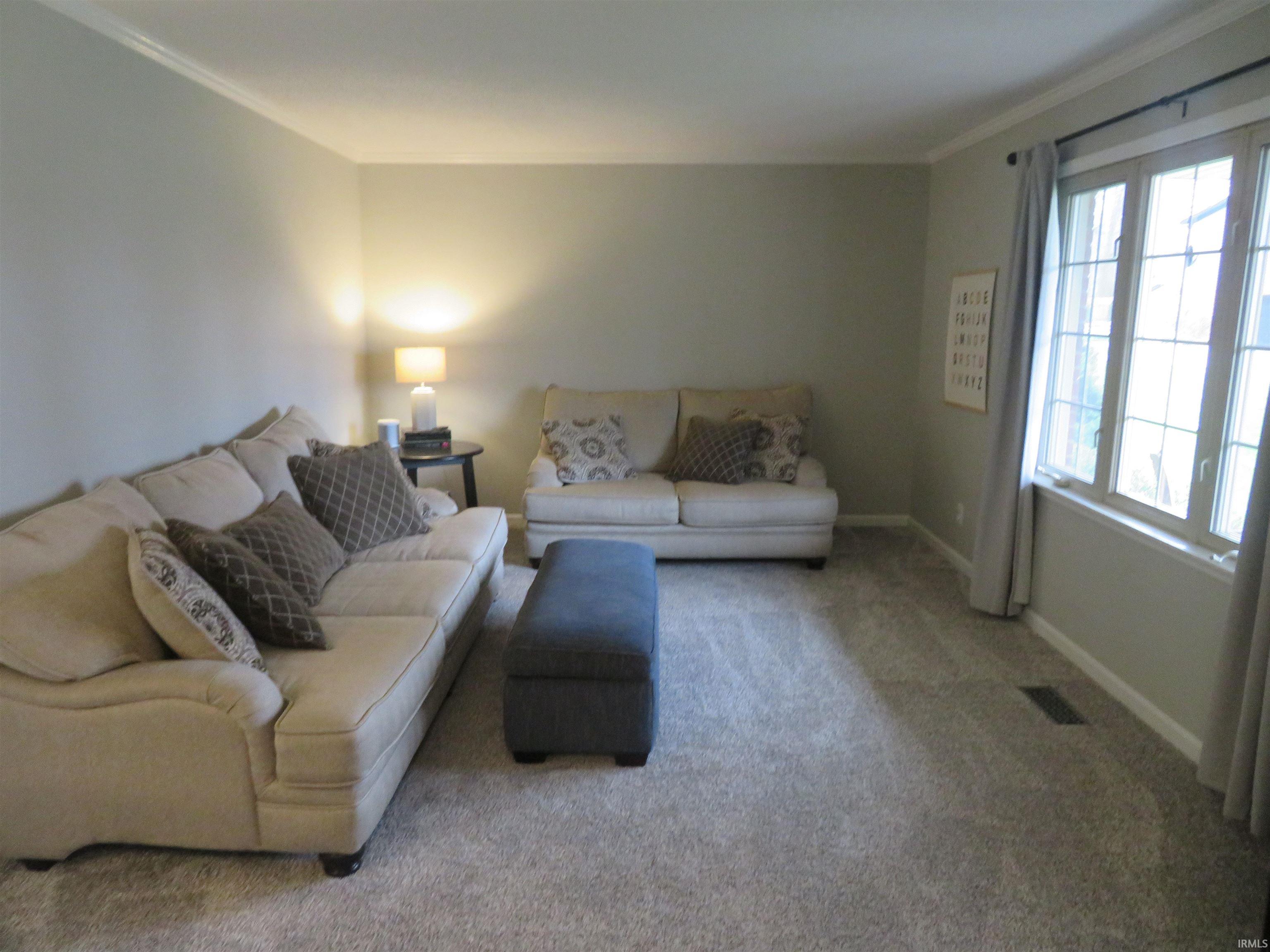 7511 Meadow Lane Newburgh, IN 47630 - Photo 3 of 34