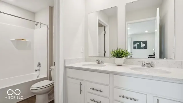 $392,900 | 6247 Flag, Whitestown, IN 46075