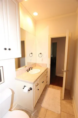 $4,500 | 4043 Throckmorton Street, Dallas, TX 75219