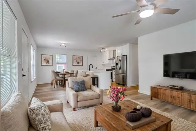 $2,000 | 996 Washington Street Southwest, Atlanta, GA 30315