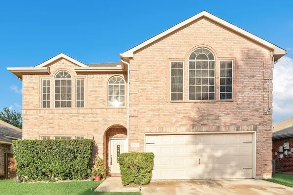 $370,000 | 5715 Creekhollow Drive, Arlington, TX 76018
