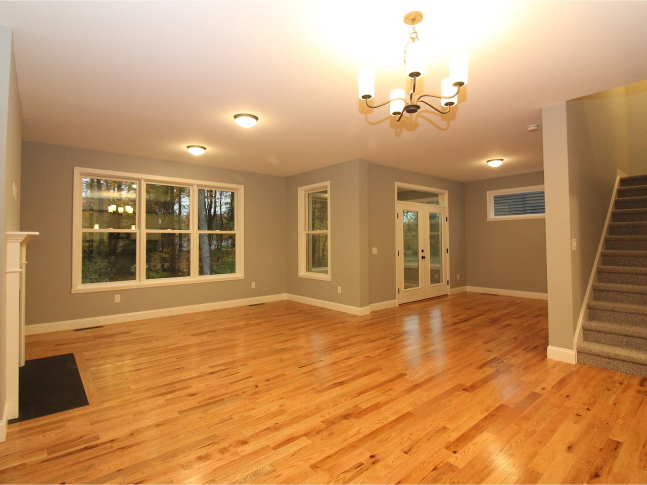 307 Obrien Farm Road South Burlington, VT 05403 - Photo 3 of 22 Gallery Image 3