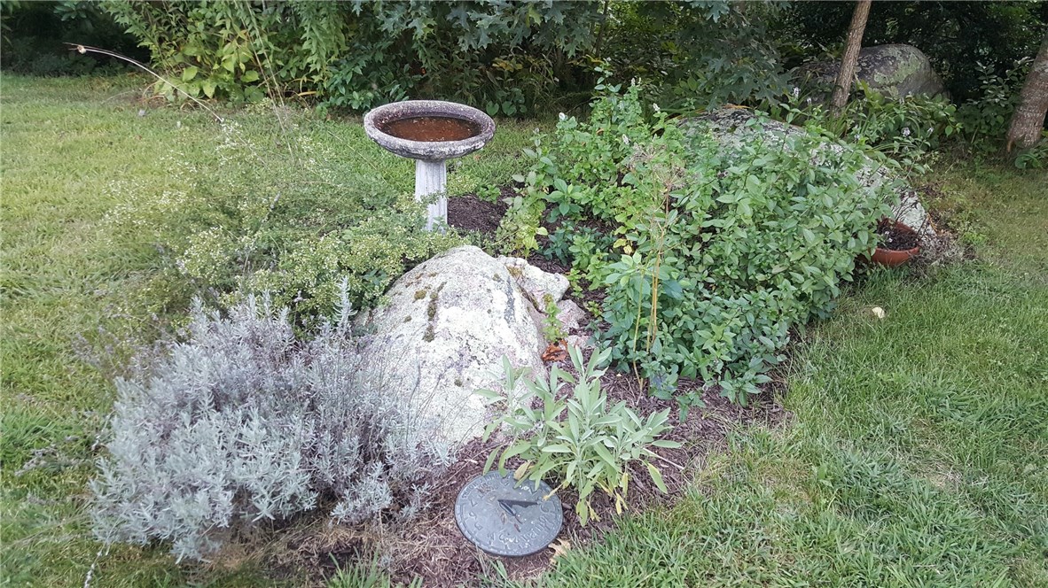 7 Thomas Lane Westerly, RI 02891 - Photo 17 of 40