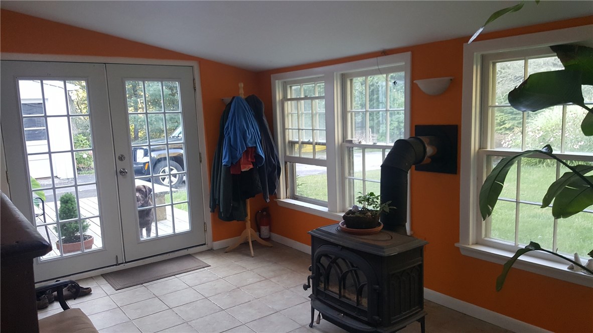 7 Thomas Lane Westerly, RI 02891 - Photo 23 of 40