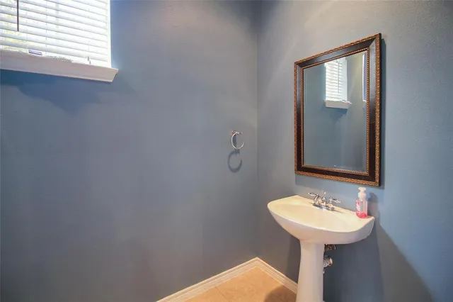 $3,200 | 5014 Calloway Drive, Addison, TX 75001