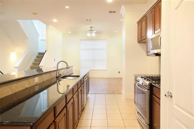 $3,200 | 5014 Calloway Drive, Addison, TX 75001