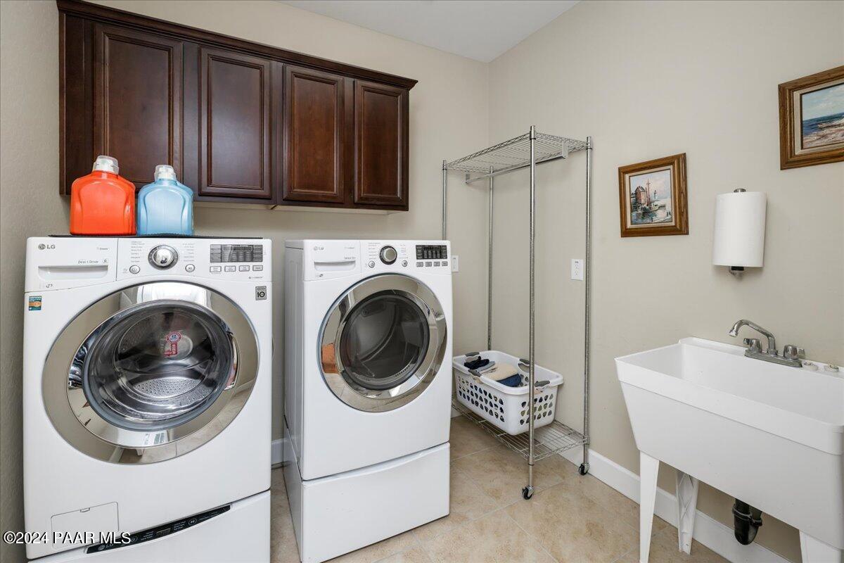 1478 Range View Circle Prescott Valley, AZ 86314 - Photo 16 of 31 a utility room with sink dryer and washer