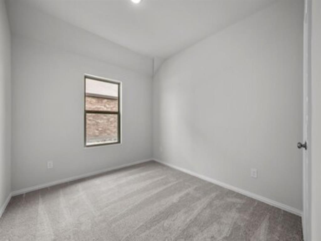 553 Hickory Rdg Drive Van Alstyne, TX 75495 - Photo 12 of 22 Gallery Image 12