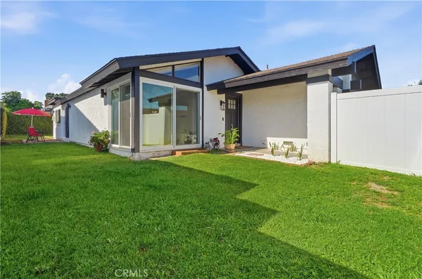 $1,435,000 | 3351 Nevada Avenue, Costa Mesa, CA 92626