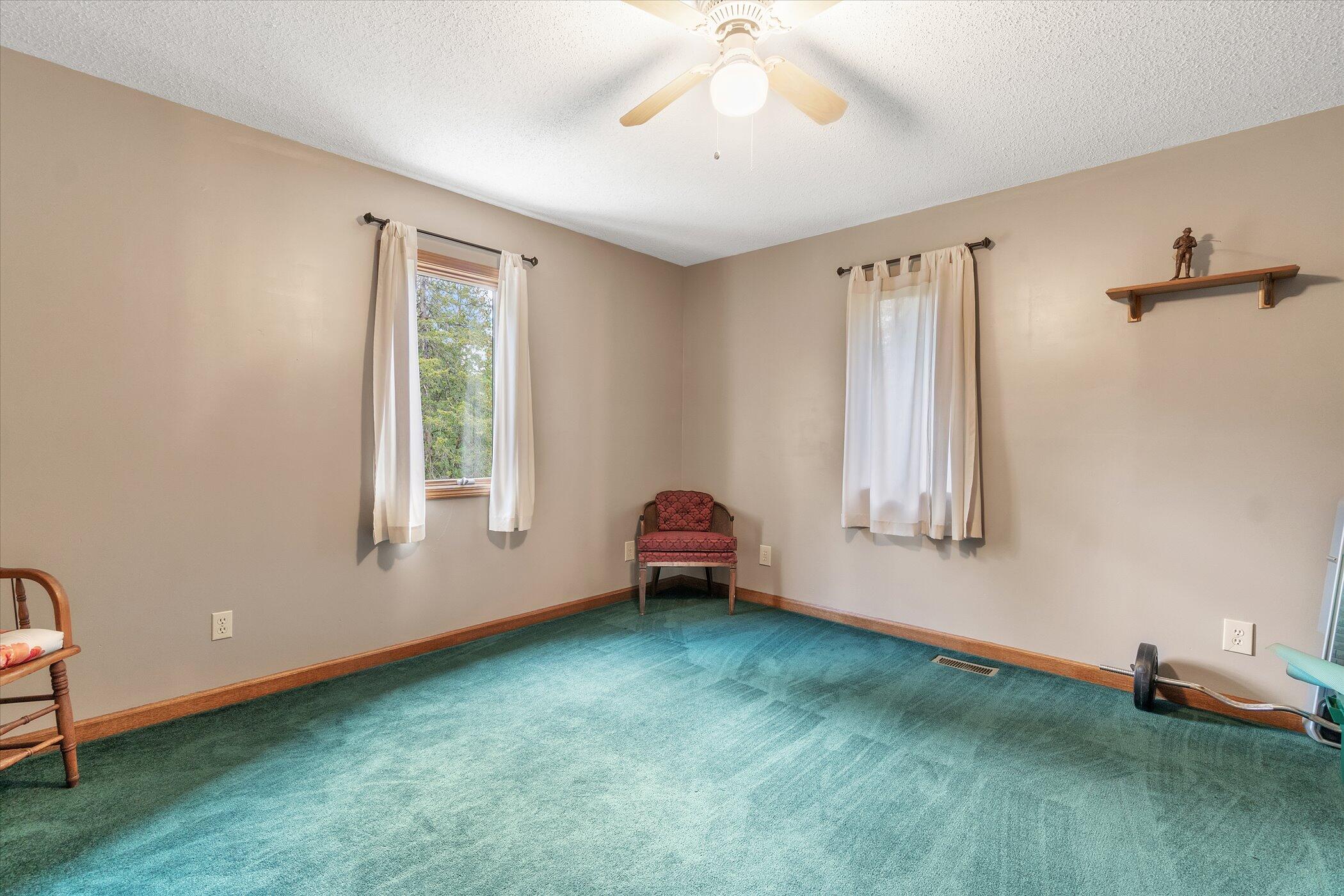 6800 East Pakes Road Crystal, MI 48818 - Photo 20 of 55 20-6800 E Pakes Rd-windowstill-realestat