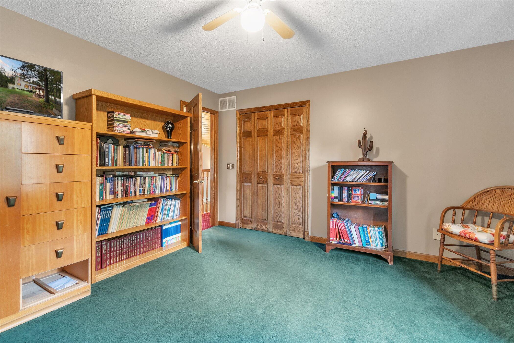 6800 East Pakes Road Crystal, MI 48818 - Photo 21 of 55 21-6800 E Pakes Rd-windowstill-realestat