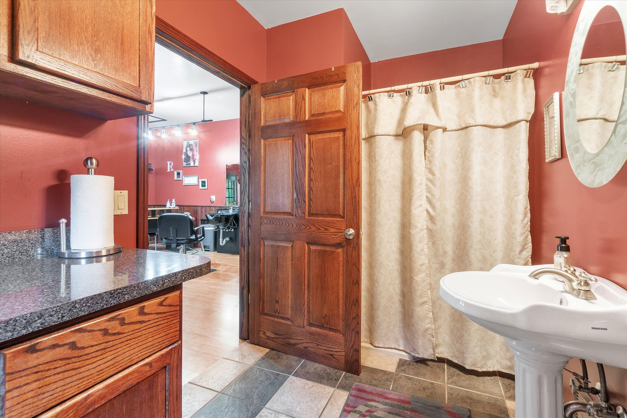 6800 East Pakes Road Crystal, MI 48818 - Photo 28 of 55 28-6800 E Pakes Rd-windowstill-realestat
