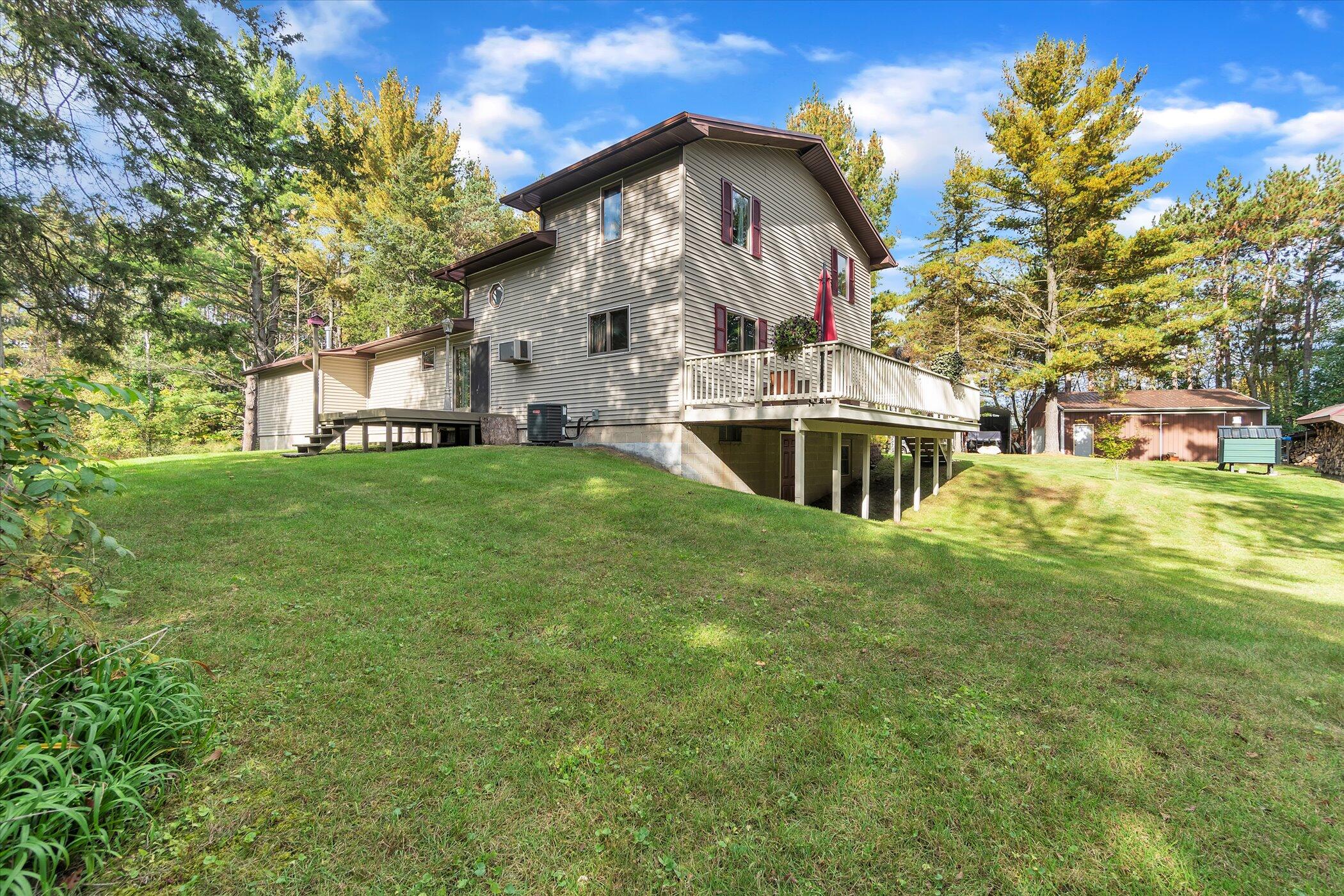 6800 East Pakes Road Crystal, MI 48818 - Photo 43 of 55 43-6800 E Pakes Rd-windowstill-realestat