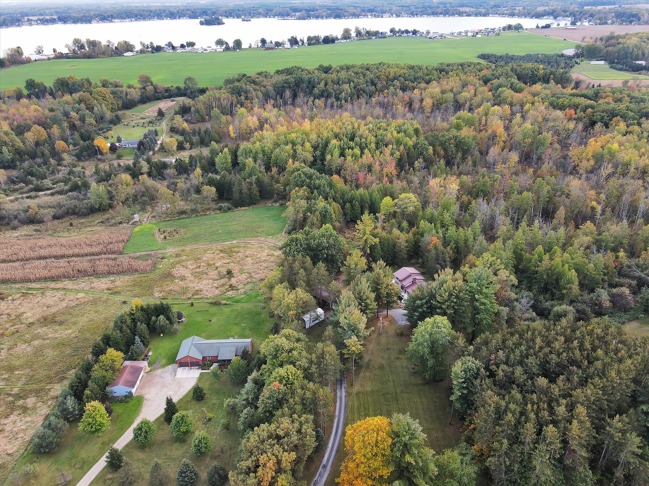 6800 East Pakes Road Crystal, MI 48818 - Photo 52 of 55 52-6800 E Pakes Rd-windowstill-realestat