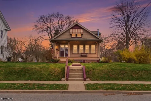 $395,000 | 419 Greenwich Street, Belvidere, NJ 07823