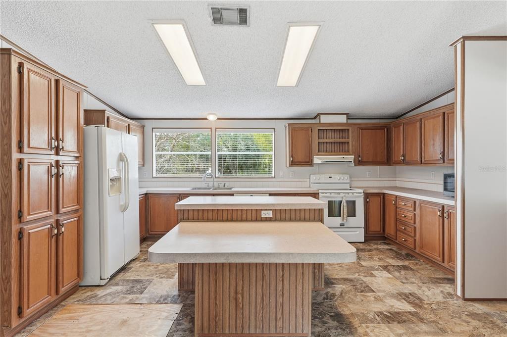 6903 Southwest County Road 225 Starke, FL 32091 - Photo 15 of 51