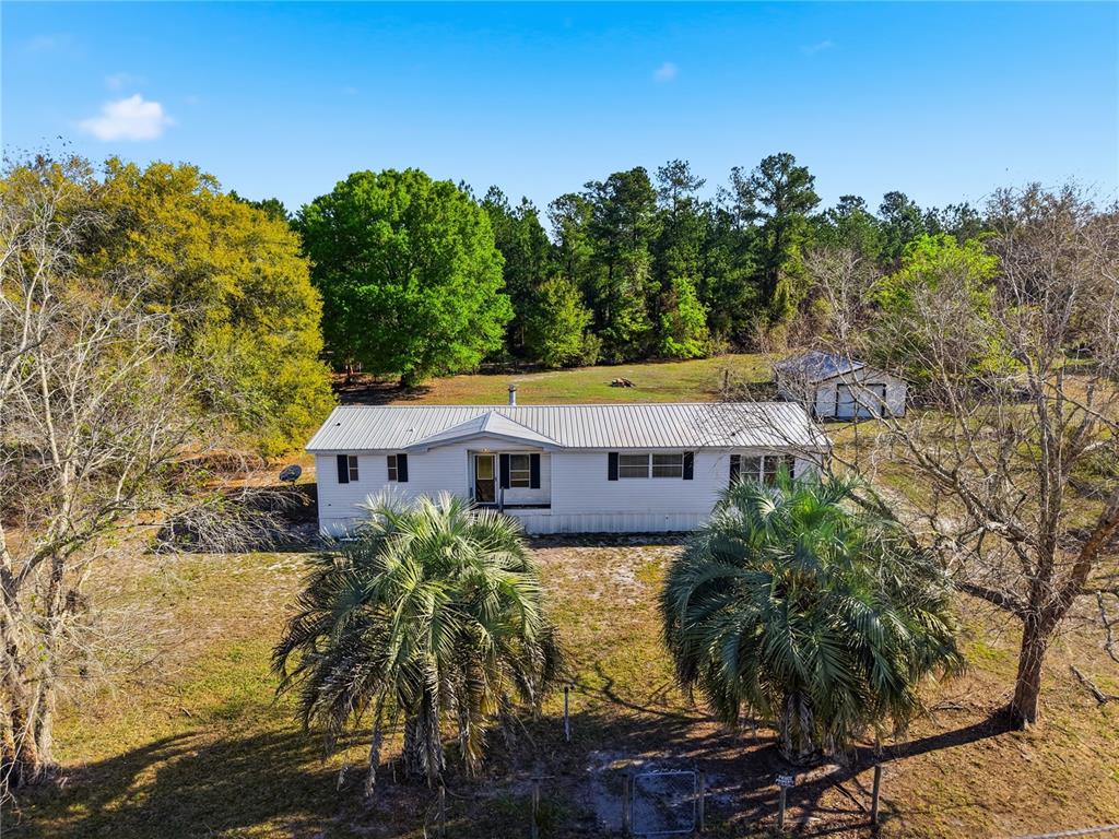 6903 Southwest County Road 225 Starke, FL 32091 - Photo 2 of 51