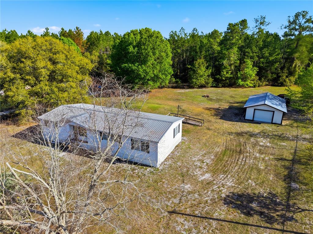 6903 Southwest County Road 225 Starke, FL 32091 - Photo 3 of 51