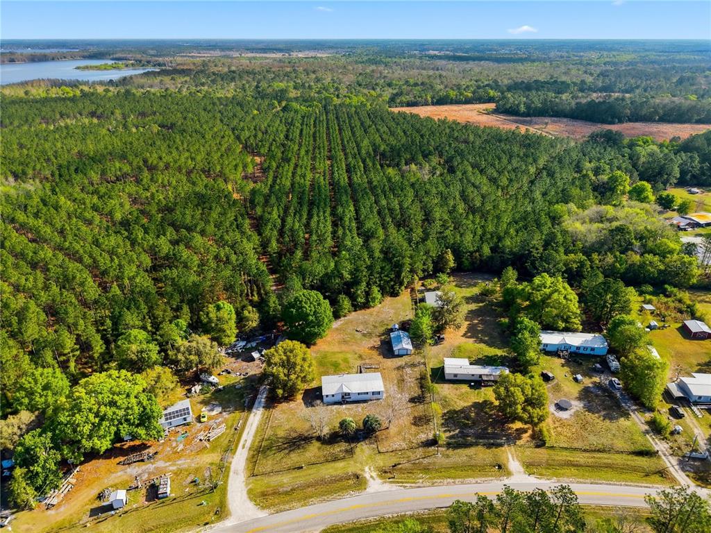 6903 Southwest County Road 225 Starke, FL 32091 - Photo 40 of 51