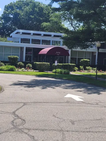 $464,900 | 108 Village Road, Unit B, Yorktown Heights, NY 10598